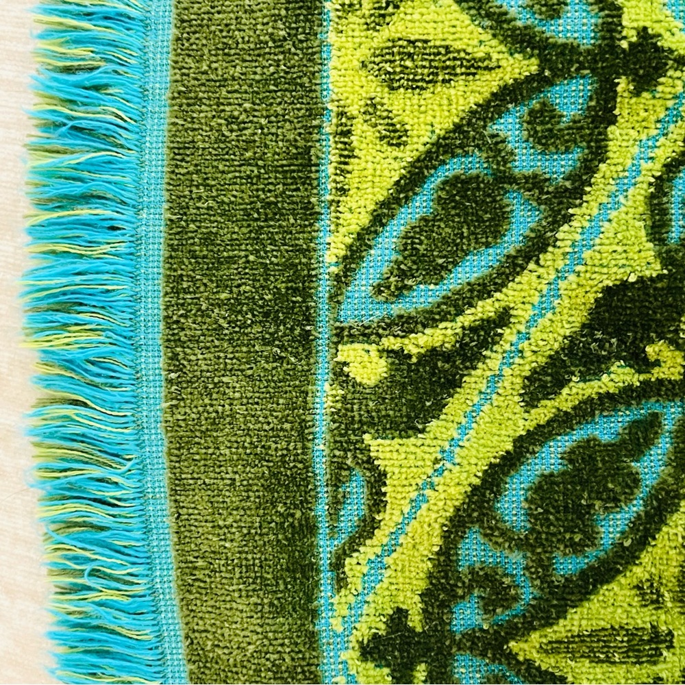 1970’s Hiltons terrycloth coverup/robe. - Picture 7 of 9